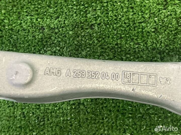 Рычаг подвески задний правый Mercedes-Benz