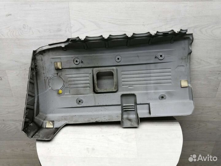 Крышка двигателя BMW 5 E60/E61. 11127531324-05