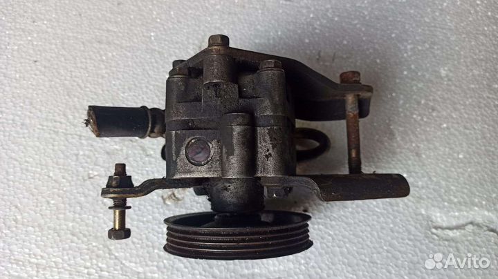 Насос гур Nissan Primera p11 Sr20de