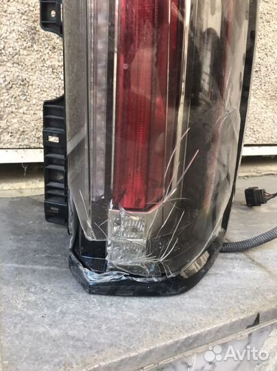 Фонарь задний escalade