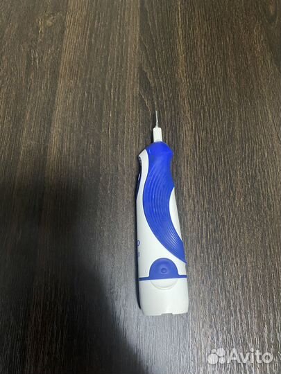 Зубная щетка Oral-B braun