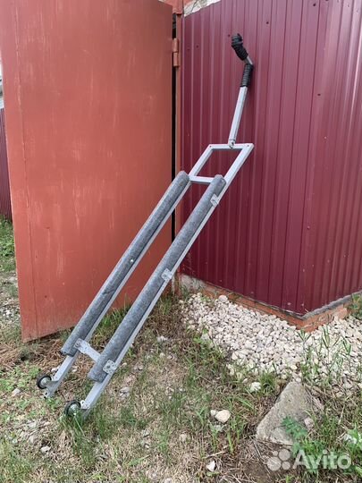 Салазки под гидроцикл