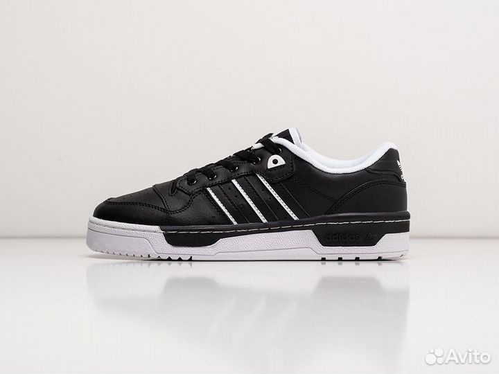 Adidas Rivalry Black-White (39р)