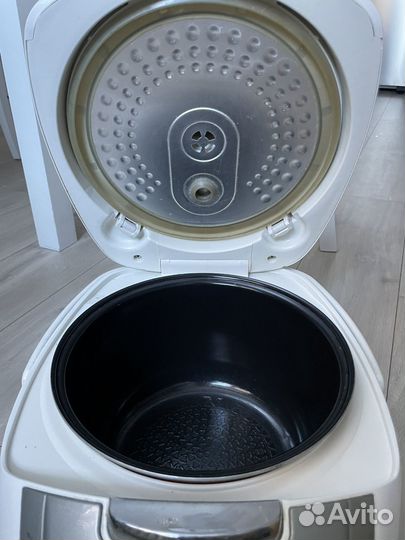 Мультиварка redmond rmc m70