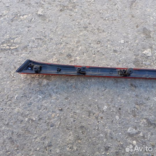 KIA RIO X-Line фонарь центральный