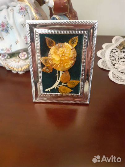 Миниатюра из янтаря