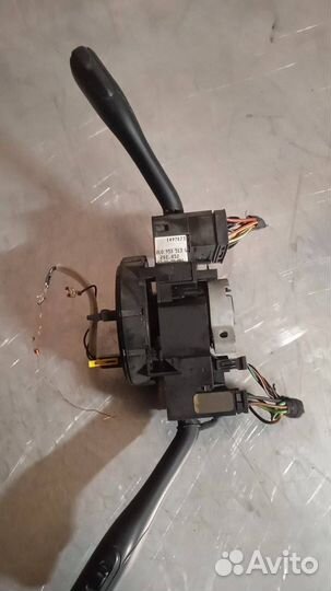 Переключатель подрулевой (стрекоза) Skoda Fabia