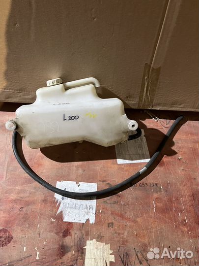 Бачок расширительный Mitsubishi L200
