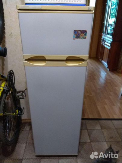 Продам холодильник Саратов 258