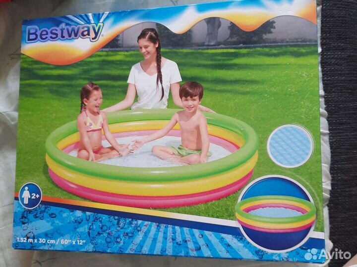 Надувной бассейн