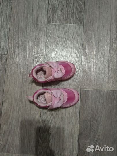 Кроссовки детские 19 размер