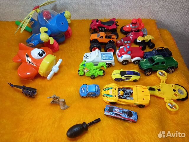 Игрушки для мальчика -пакетами или обмен