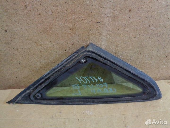 Стекло кузова боковое левое Ford Focus 3 2010-2019