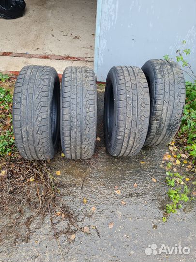 Pirelli Winter Sottozero 210 Serie II 225/60 R17