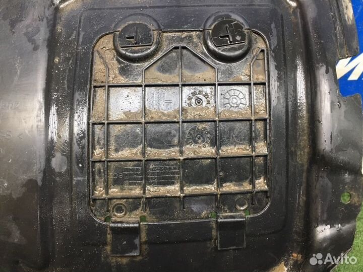 Локер передний левый Mercedes Glc-Class X253 2015