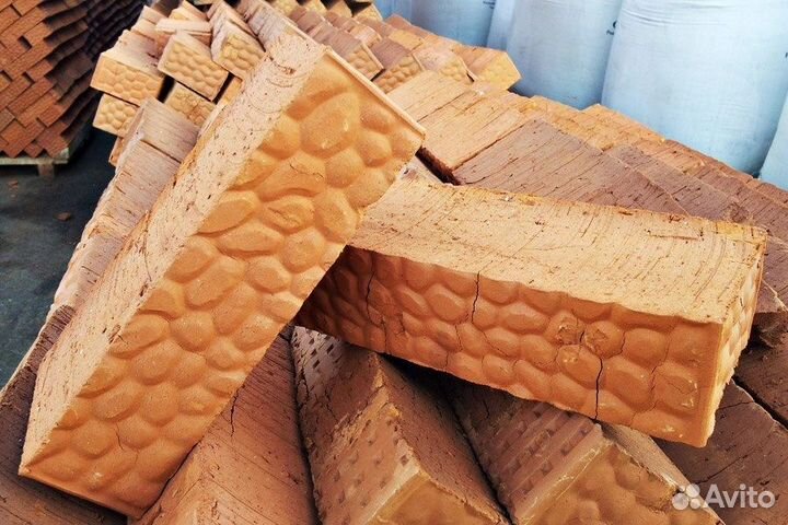 Кирпич красный полнотелый рядовой М100