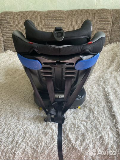 Автокресло lionelo bastiaan поворотное