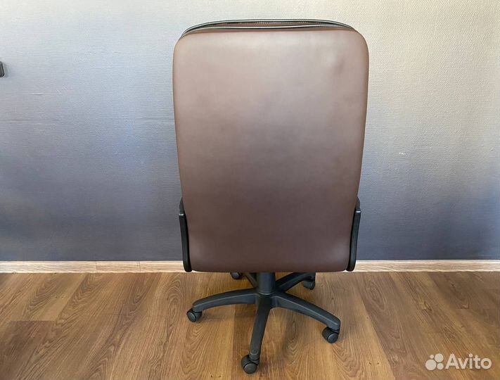 Офисное кресло. Удобное