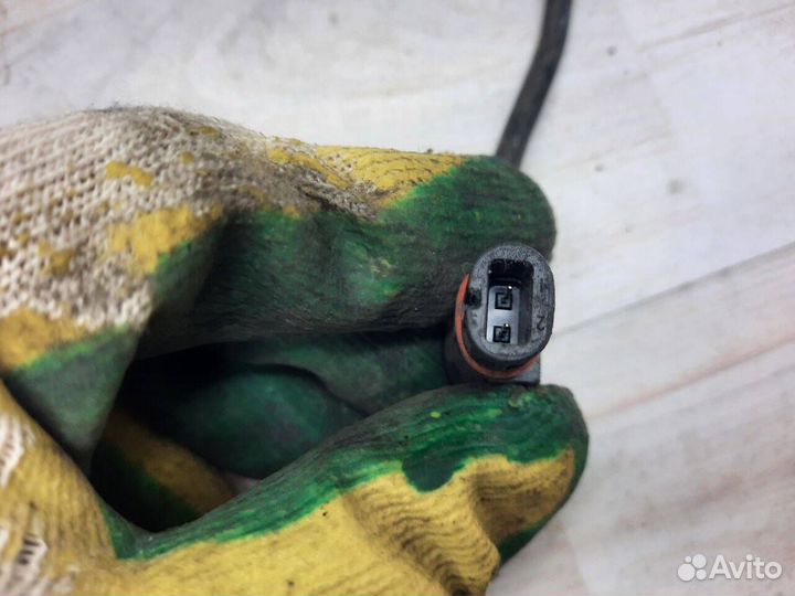 Датчик ABS передний Mercedes W245