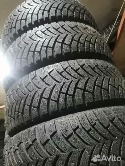 Michelin X-Ice North 4 205/55 R16