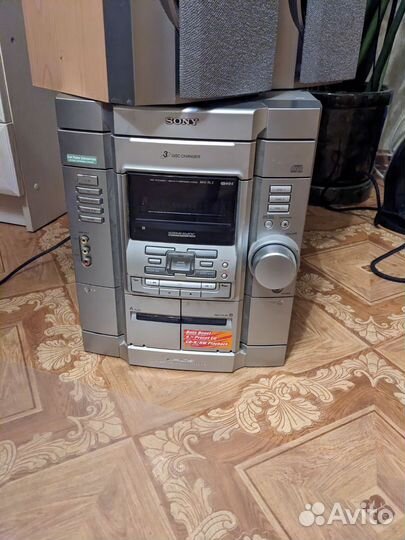 Музыкальный центр sony