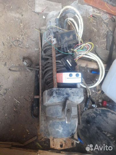 Продам лебедку