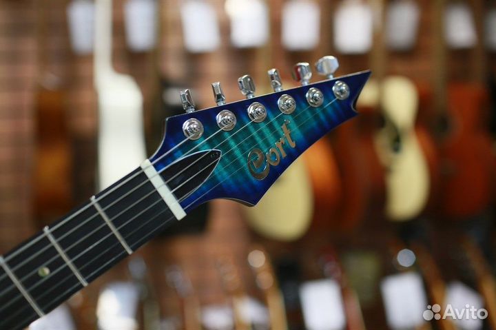 Электрогитара Cort X700 + Аксессуары