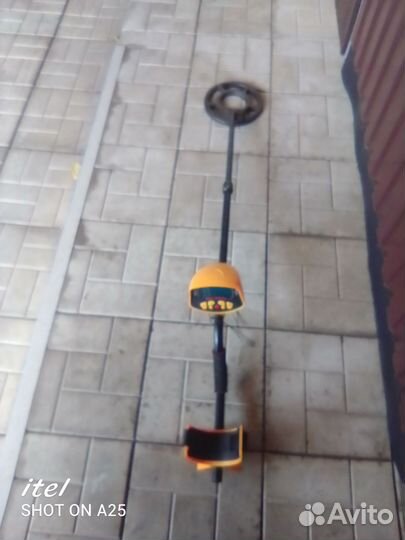 Ручной металлодетектор