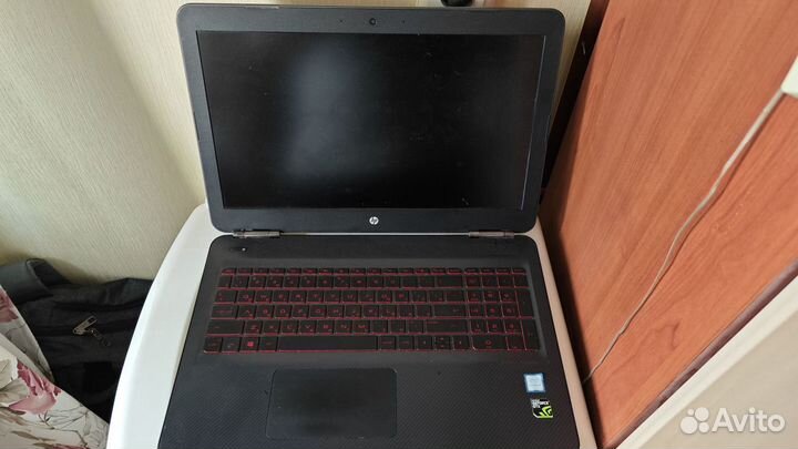 Игровой ноутбук HP Omen 15-ax006ur