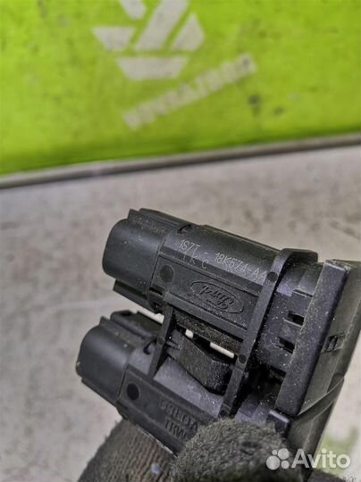 Кнопка обогрева переднего стекла Форд Мондео 3