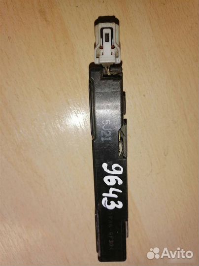 Антенна Toyota Rav4