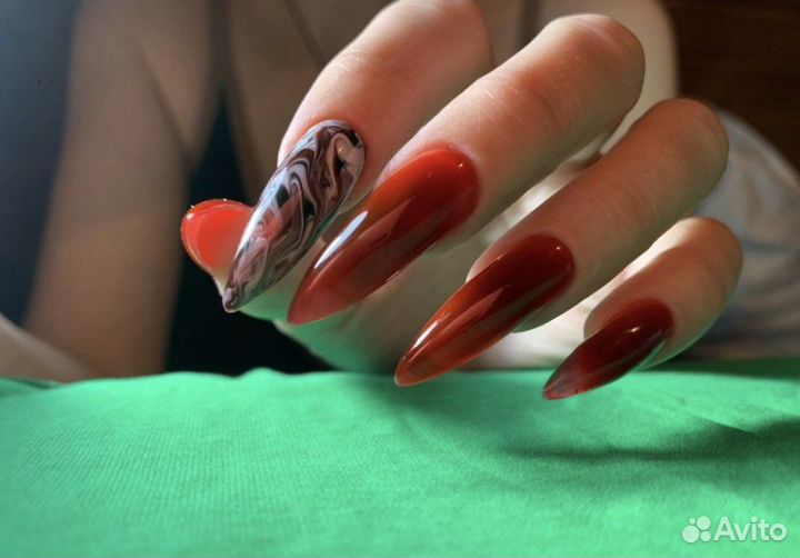 Маникюр педикюр