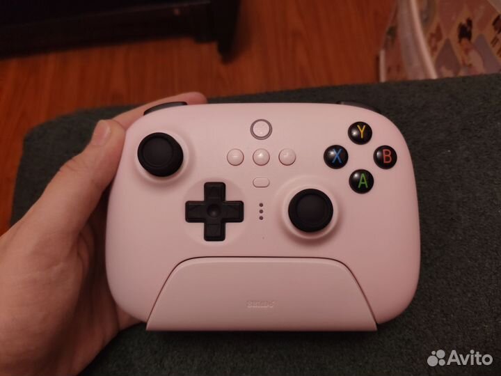 Геймпад беспроводной 8BitDo Ultimate 2.4G розовый