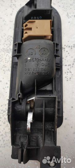 Передняя правая ручка двери Пассат Б5, Б5+