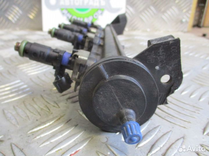 Рампа топливная с форсунками FAW Besturn B50 1.6