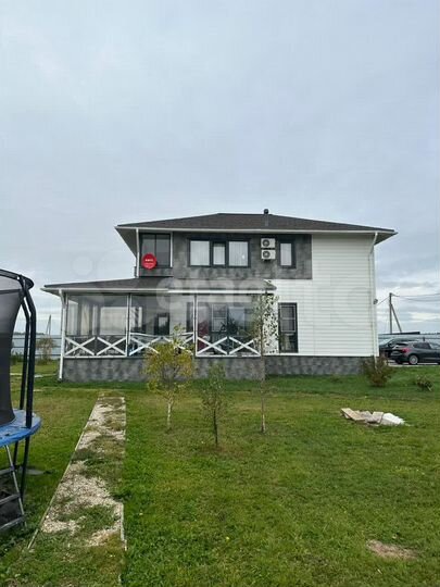 Дом 202,9 м² на участке 20 сот.