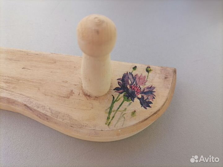 Вешалка настенная деревянная