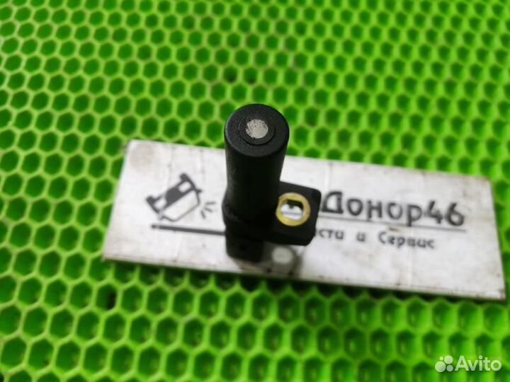 Датчик положения коленвала Mercedes ML W163