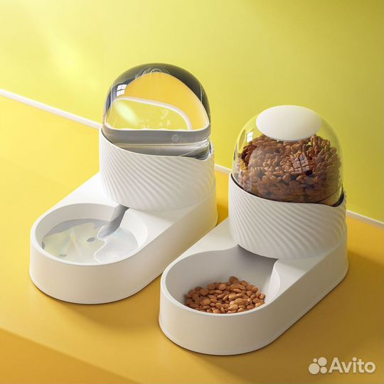 Автоматическая кормушка для кошек и собак
