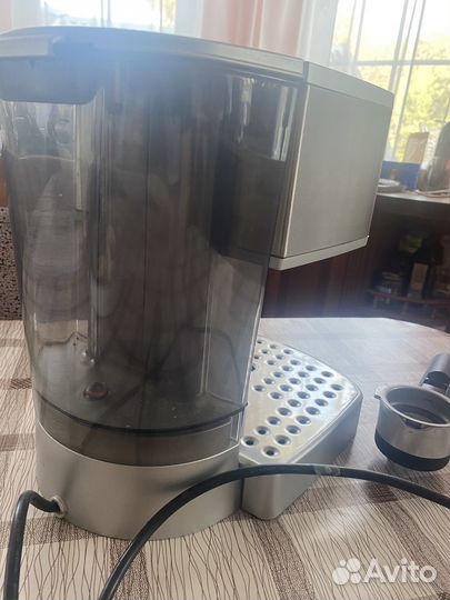 Кофеварка DeLonghi EC330S