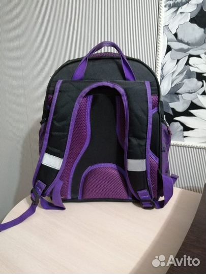 Портфель, рюкзак школьный