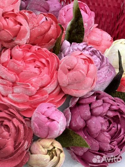 Зефирный букет пионов