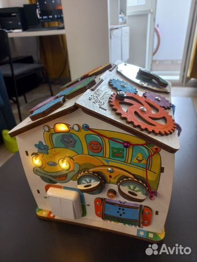 Бизиборд бизидом