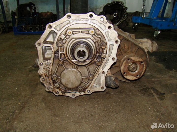 Раздаточная коробка Nissan Terrano 2 Ниссан R20