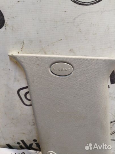 Обшивка стойки задняя правая Mercedes Gl X164