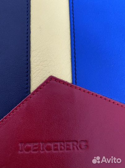 Чехол для планшета iceberg