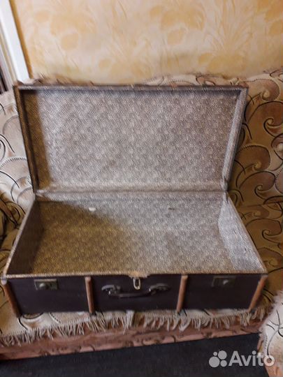 Два чемодана старинных каретные