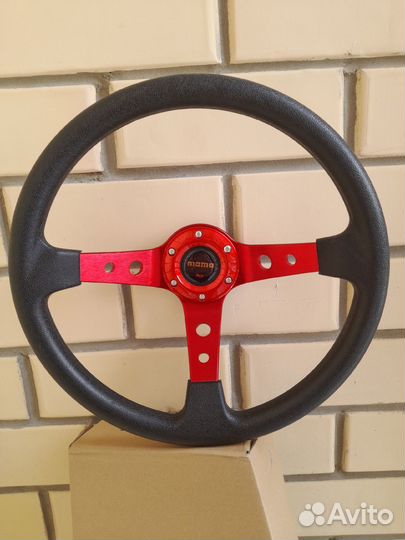 Спортивный руль Momo
