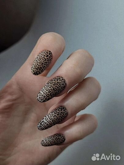 Маникюр с покрытием гель-лаком