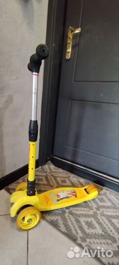 Самокат детский трехколесный